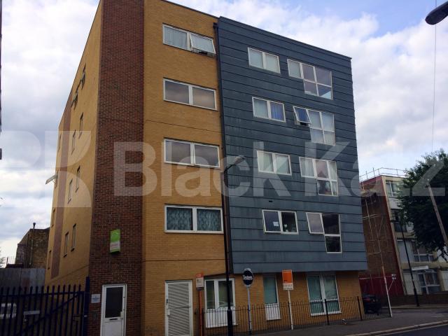 			NEW INSTRUCTION, 2 Bedroom, 1 bath, 1 reception Penthouse			 John Ruskin Heights, Camberwell/Oval